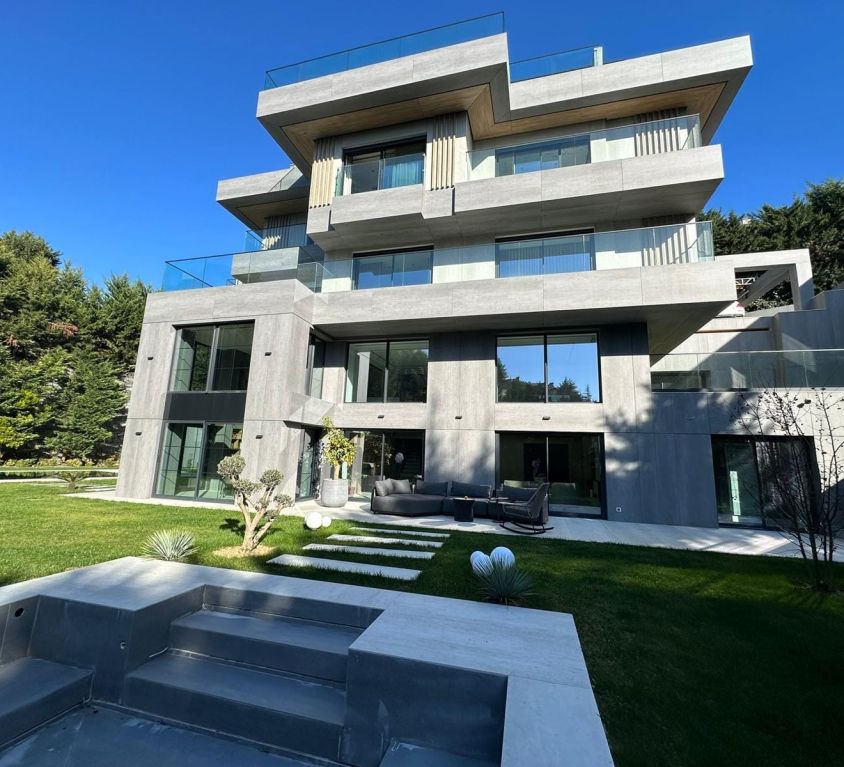 2a7d0b95-9053-4a4b-b3d9-25cfa29cc9f4